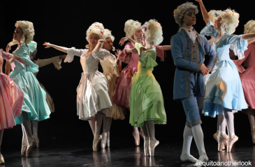 Alunos de dança em palco